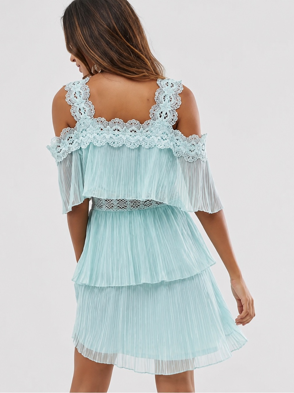 Forever Unique Light Blue/Turquoise Lace-Trim Cold-Shoulder Tiered Dress size 10